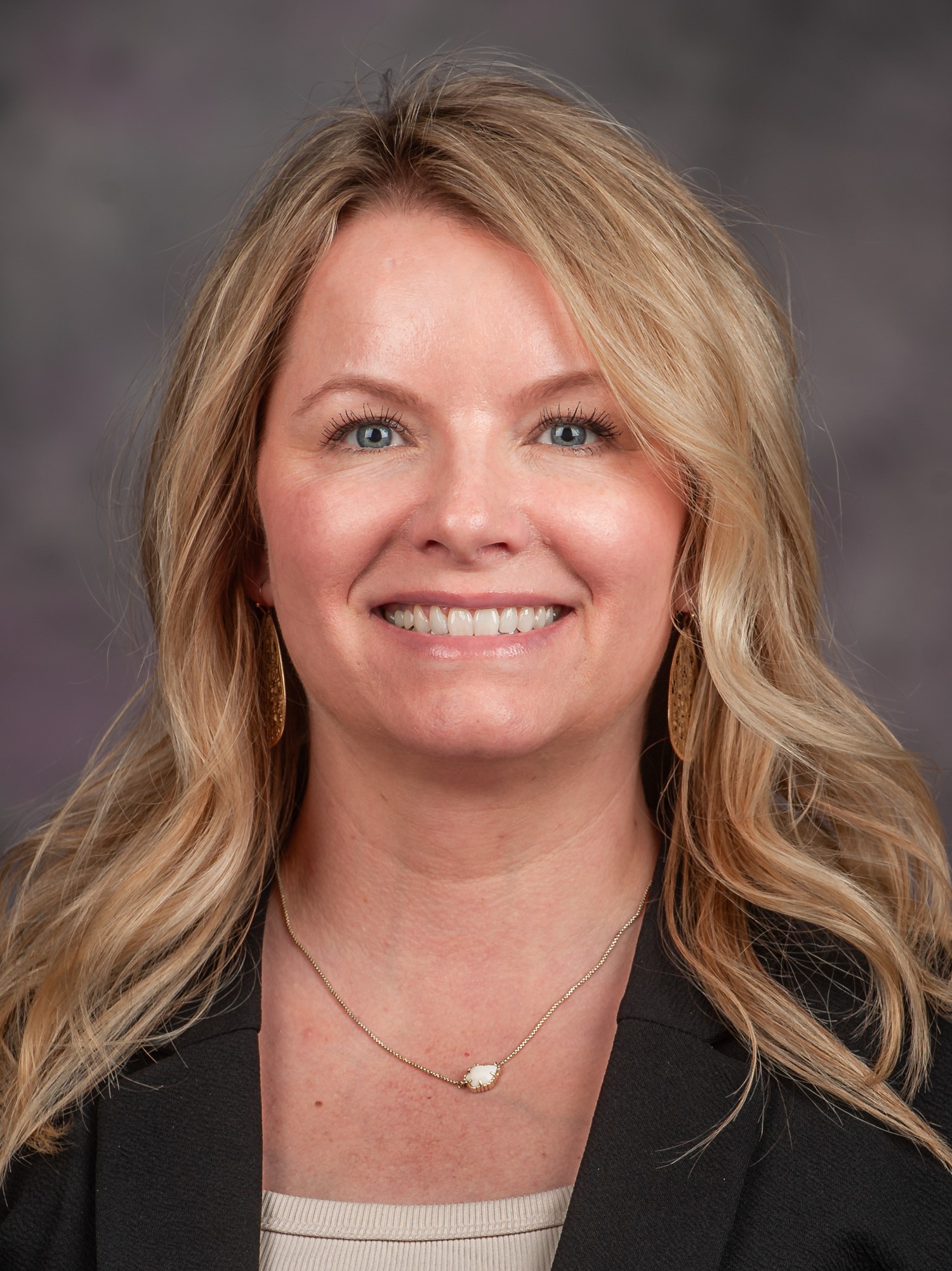 Jenny Hoeltzel